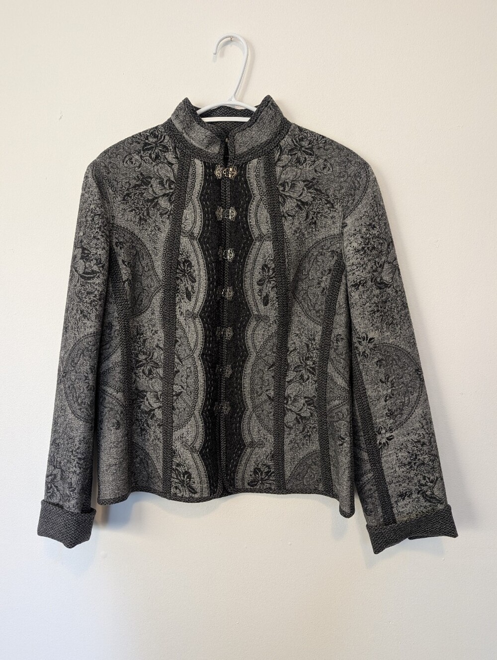 Elie Tahari Wool Angora floral jacquard Knit Jacket Grey Black Quiet Luxury L